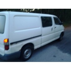 Toyota hiace стекла в дверь правая либо левая 96- 12