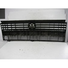 Решетка радиатора 701853653c volkswagen transporter t4 90-