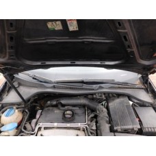 X06/ 23 volkswagen golf v 5 накладка под лобовое стекло европа