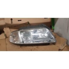 Фара правая перед ксенон audi a4 s4 b5 89300401