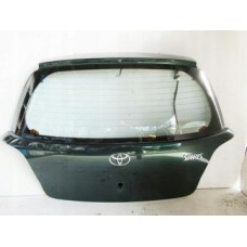 Крышка багажника задняя toyota yaris и 1999- 2005r japonczyk