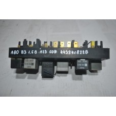 Корпус предохранителей audi 80 b3 443941822b