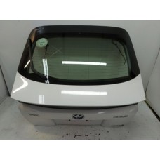 Toyota prius iv крышка багажника задний задняя 040