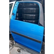 Дверь задние правое skoda roomster praktik 06- 14