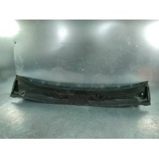 Накладка под лобовое стекло renault fluence 668110020r