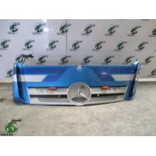 Mercedes-Benz A 960 750 06 18 GRIIL MP 4
