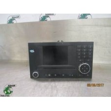 Mercedes-Benz A 000 446 66 62 RADIO MP4