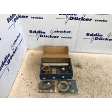 MAN 8 1.44205-6013 KING PIN KIT NEW