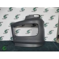 Mercedes-Benz ATEGO A 967 885 06 03 BUMPERHOEK LINKS EURO 6