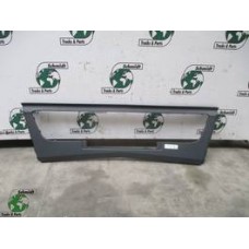 Mercedes-Benz ATEGO A 967 885 01 08 MIDDENDEEL BUMPER  EURO 6