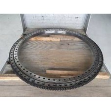 Grove GMK 4100L slew ring