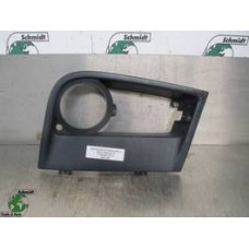 Mercedes-Benz A 960 885 39 74 // 37 74 // 39 74  MISTLAMPKAP MP4 RECHTS