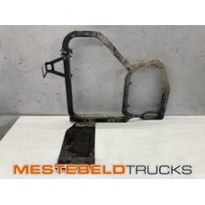 Volvo Spatbord uitlaatsteun