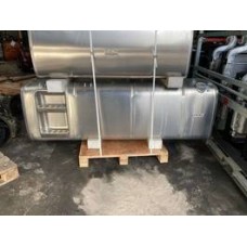 DAF 2198101 BRANDSTOFTANK 950 L NIEUW CF/XF (TANK HEEFT LICHTE TRANSPORT SCHADE)