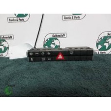 Mercedes-Benz A 960 446 12 23 BEDIENINGSPANEEL MP 4 EURO 6