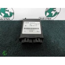 Mercedes-Benz ATEGO A 000 446 37 19 REGELEENHEID  EURO 6