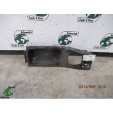 Mercedes-Benz A 641 880 03 03 BUMPER BINNEN BALK RECHTS SK MODEL