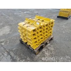 Komatsu Steel Pad (42 of)