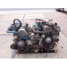 Mercedes-Benz 3x mercedes motoren 2x 5 cyl. en 1x V6
