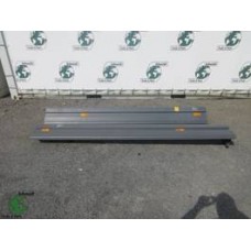 Mercedes-Benz A 967 525 10 82/A 967 525 11 82 ZIJ BEKLEDING ATEGO EURO 6